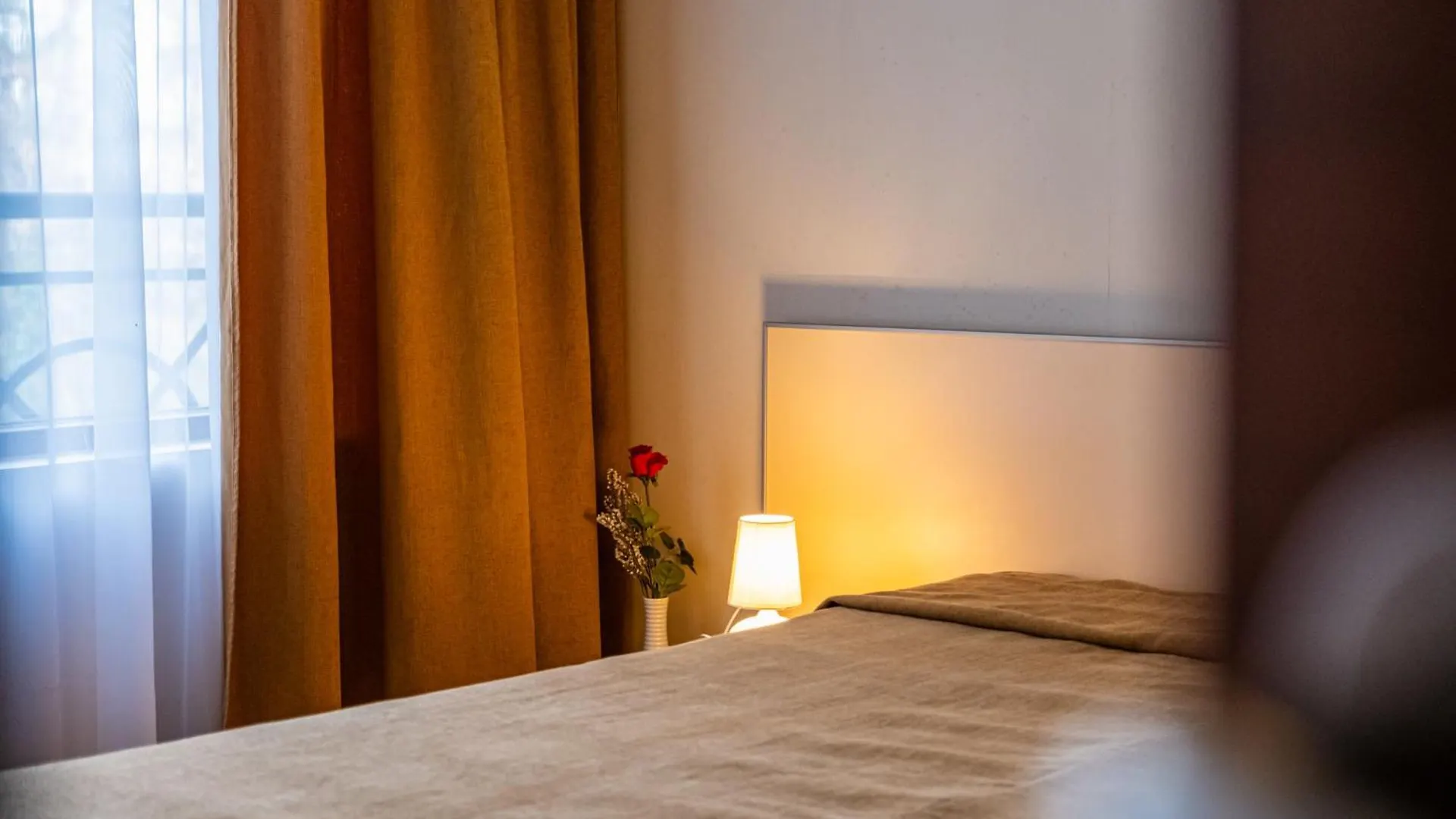 Primrose Apartment With Free Parking Варна