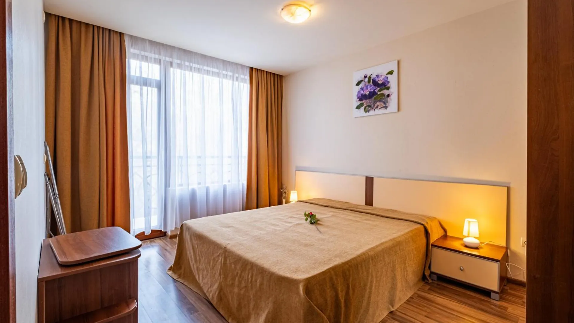 Primrose Apartment With Free Parking Varna